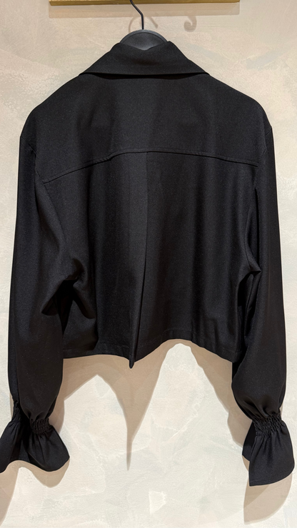 Kort jasje met pofmouw