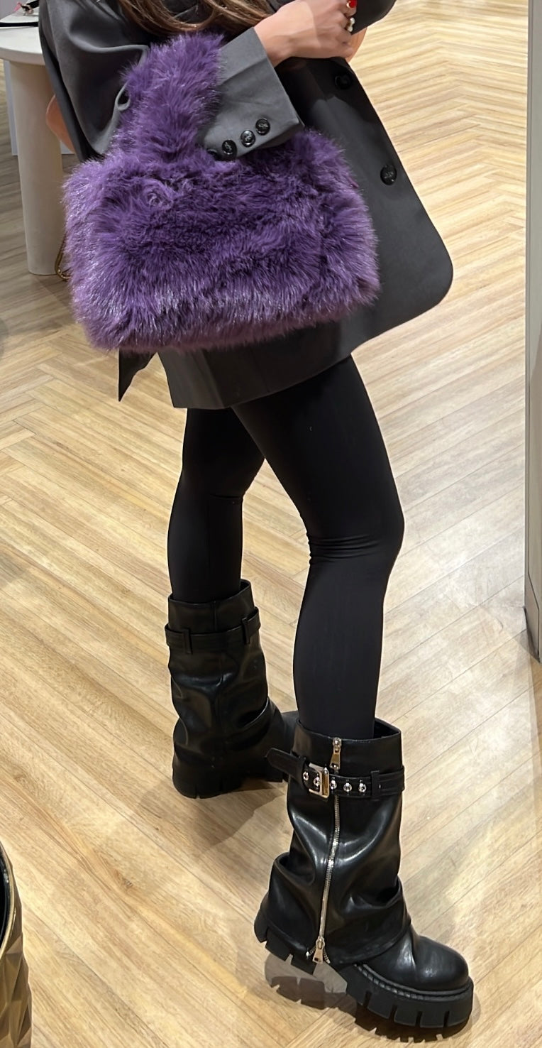 Omslag biker boots